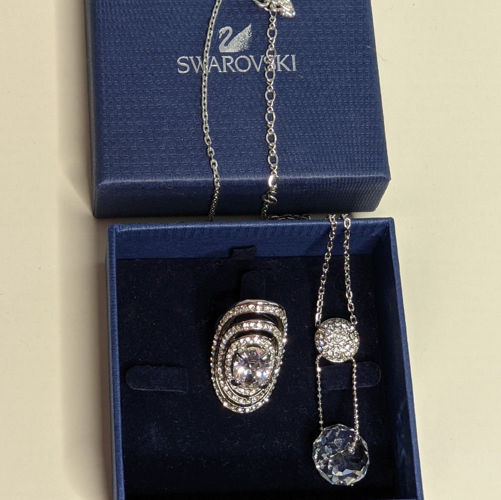 Swarovski Crystal Necklace and Ring Set - Picture 6 of 7